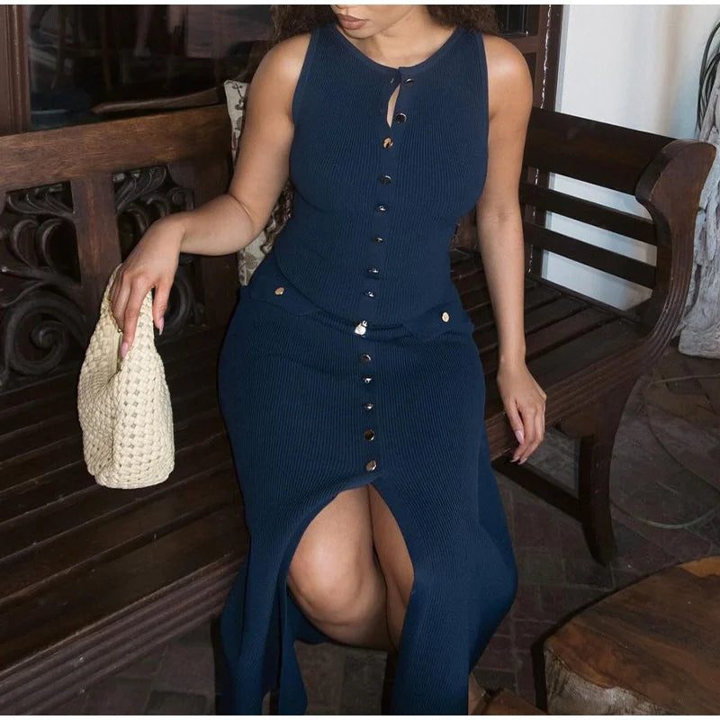 Elegant Knitted Midi Dress with Button Decoration and Small Slit - Pierre
