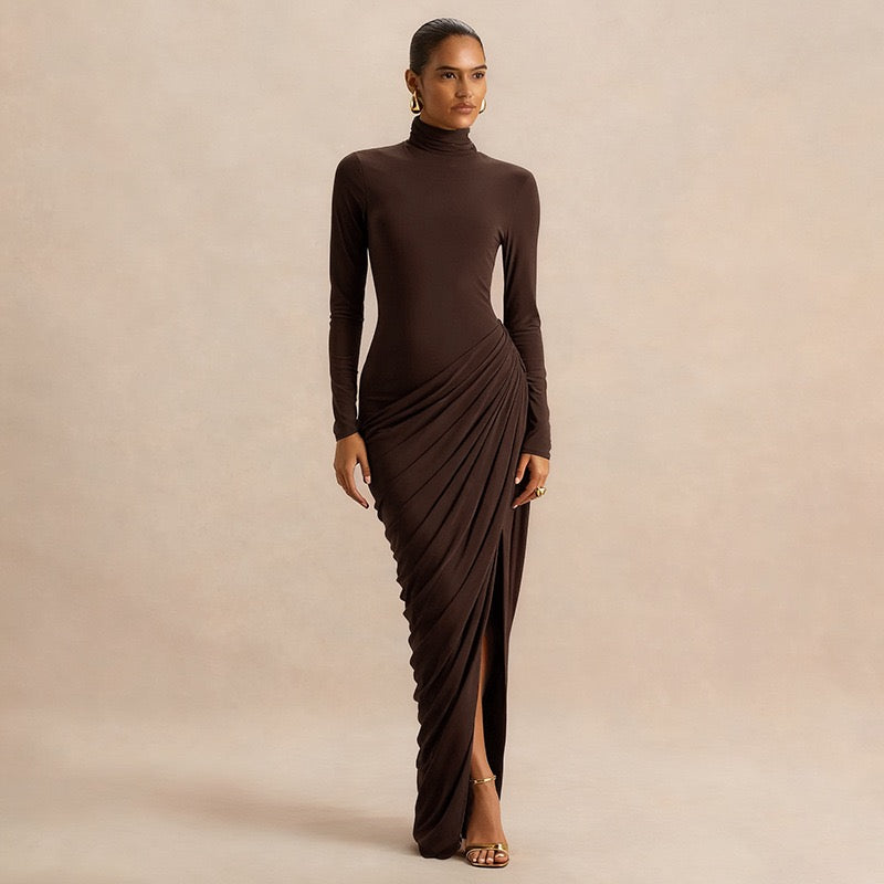 Maxi dress with pleats design and slit - Lis