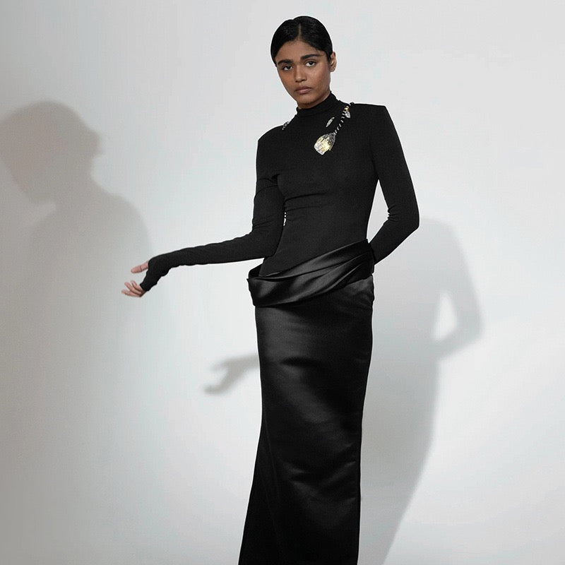 Maxi dress with satin turtleneck design - Shiraz