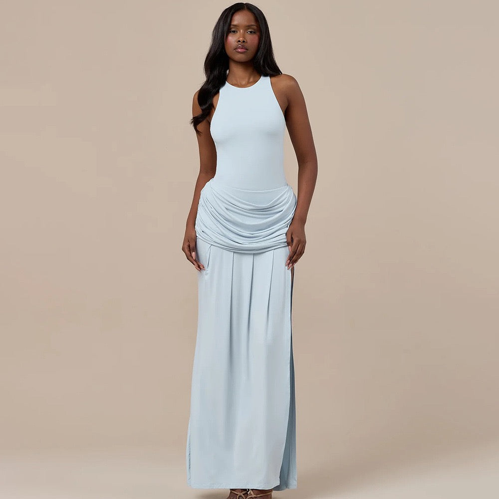 Maxi dress with pleat embellishments and a slit design – Julie