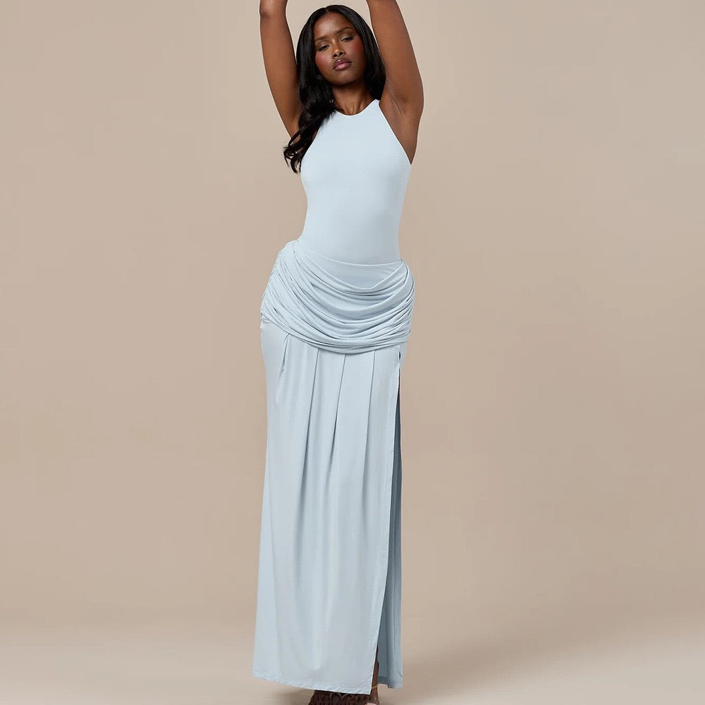 Maxi dress with pleat embellishments and a slit design – Julie