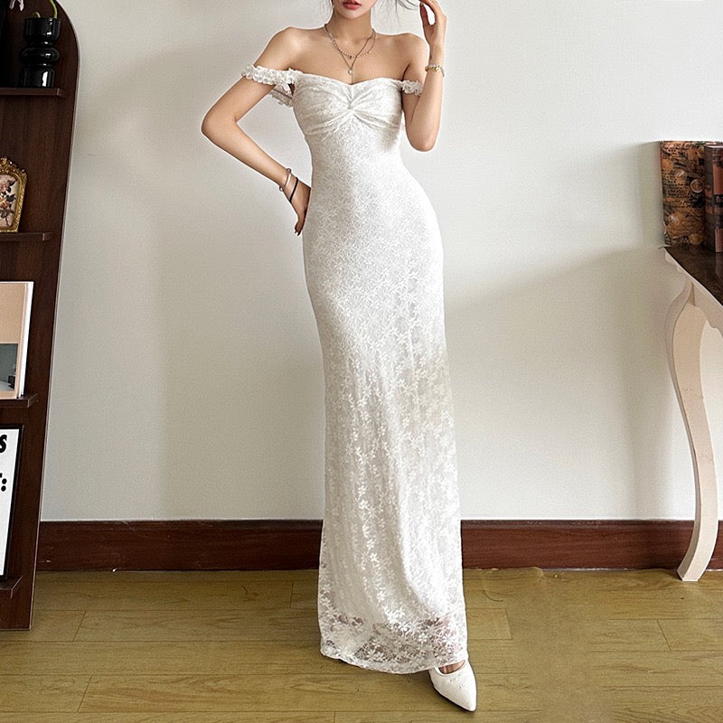 Off-the-shoulder maxi dress with a lace design - LINI