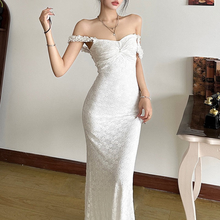 Off-the-shoulder maxi dress with a lace design - LINI