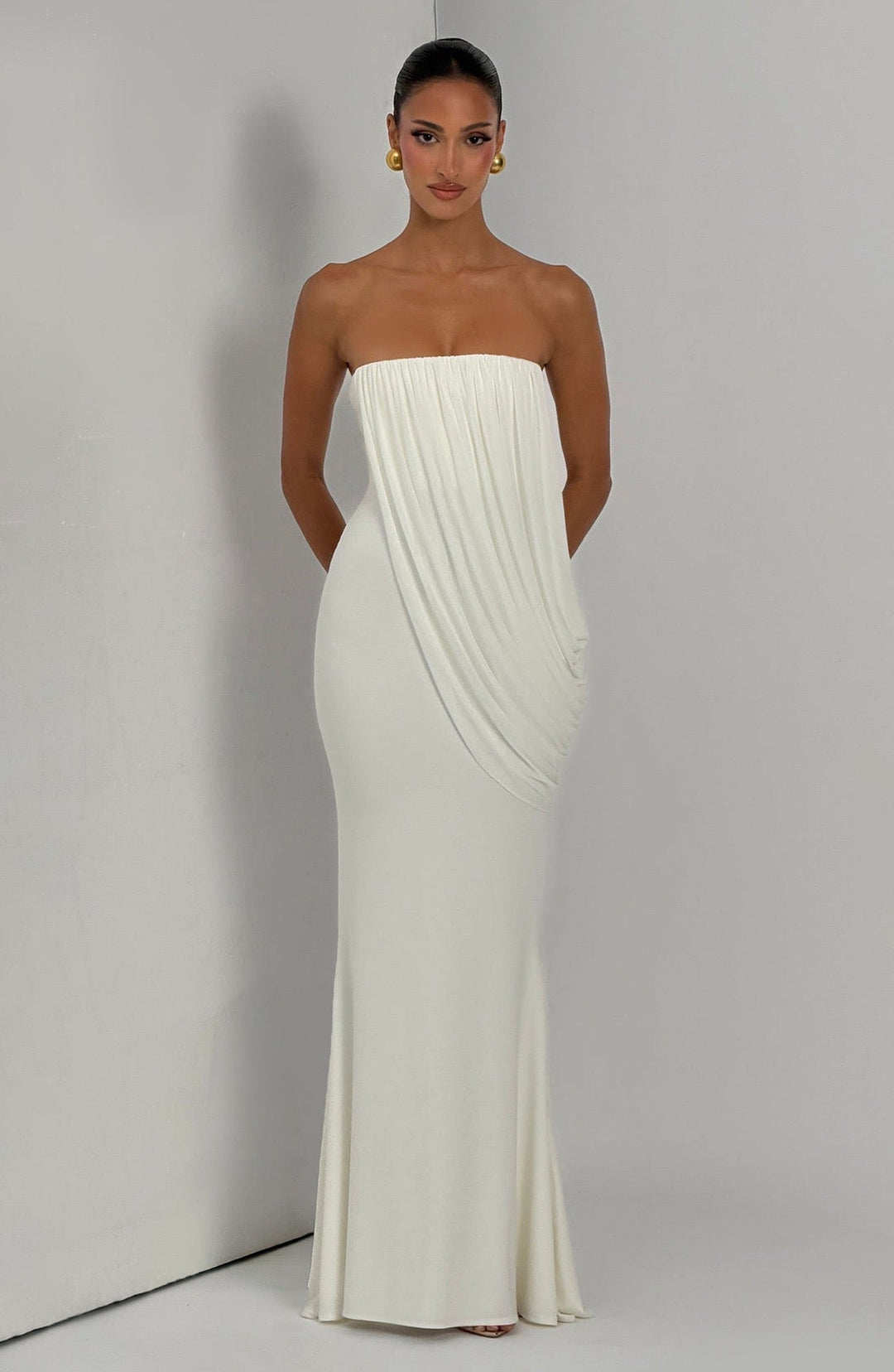 Strapless maxi dress with pleat detailing – Ronili