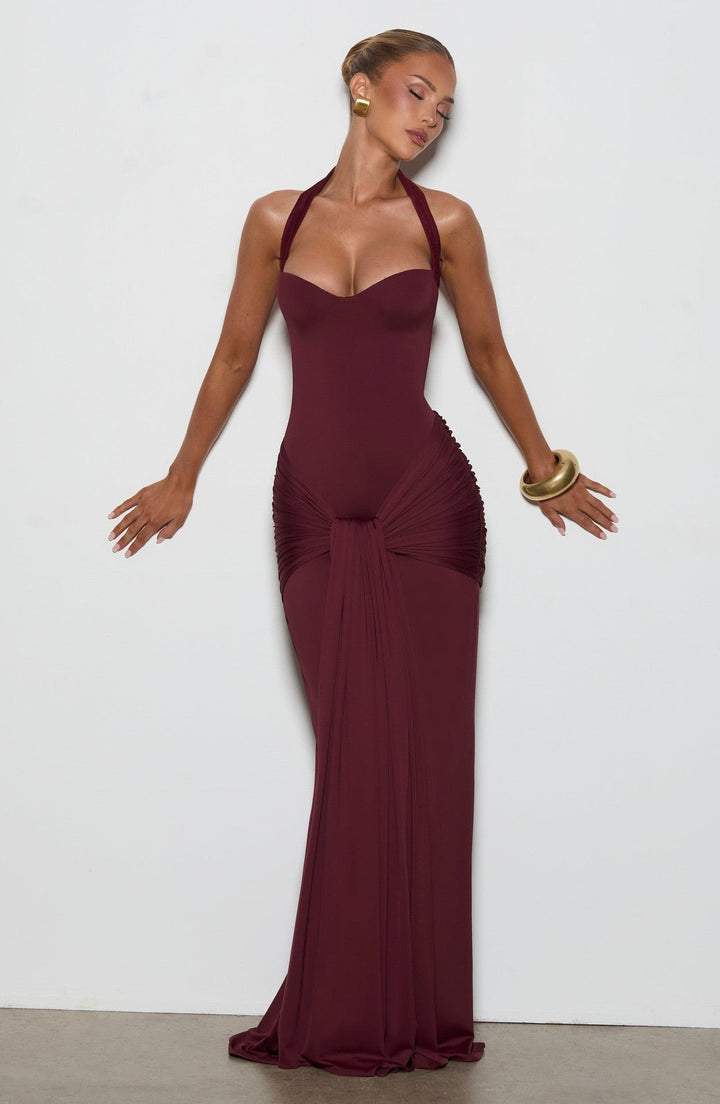 Maxi dress with a neck tie and open back – YALI
