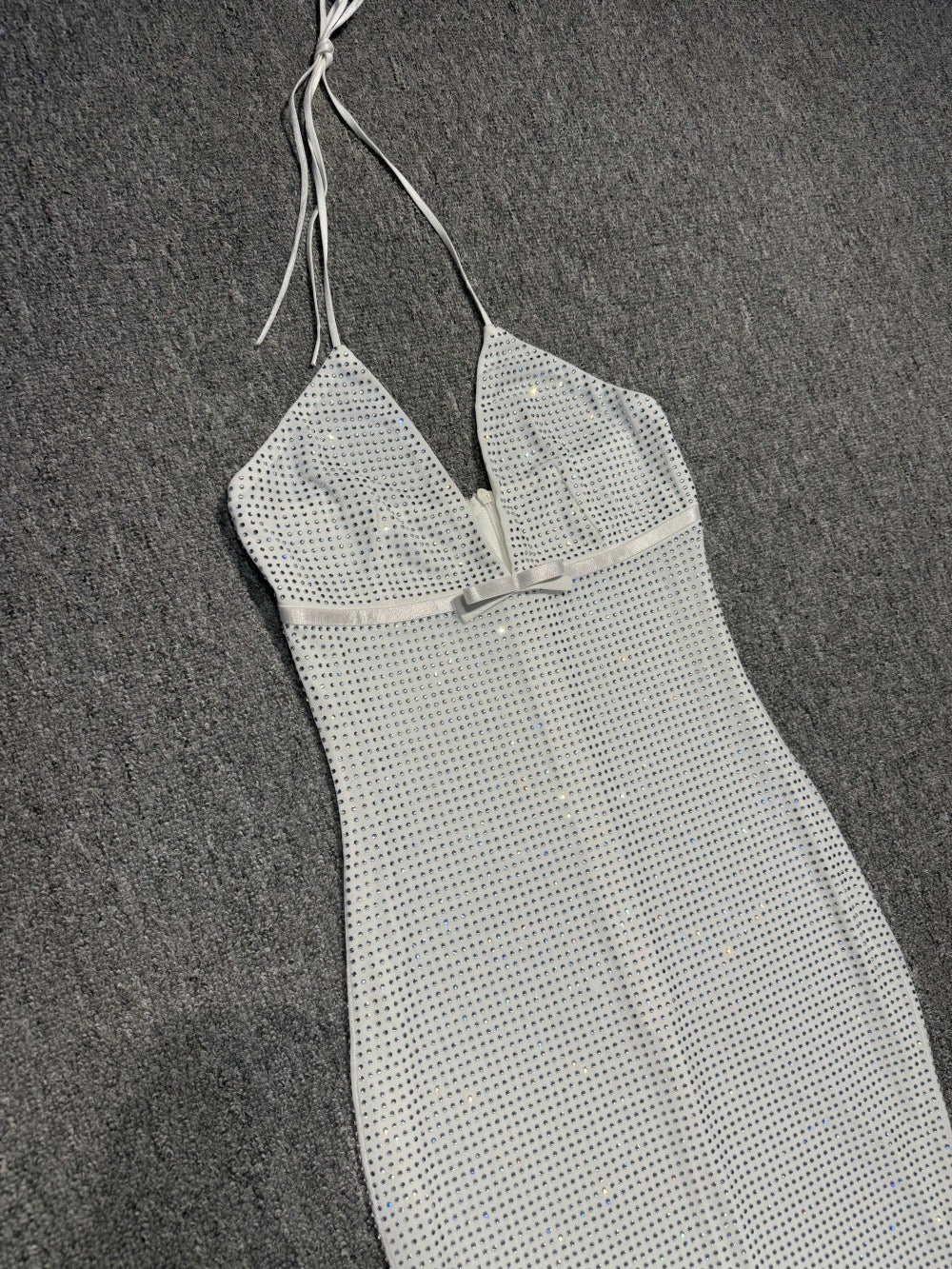Maxi dress with sparkling rhinestone embellishments and a bow - DIAMON