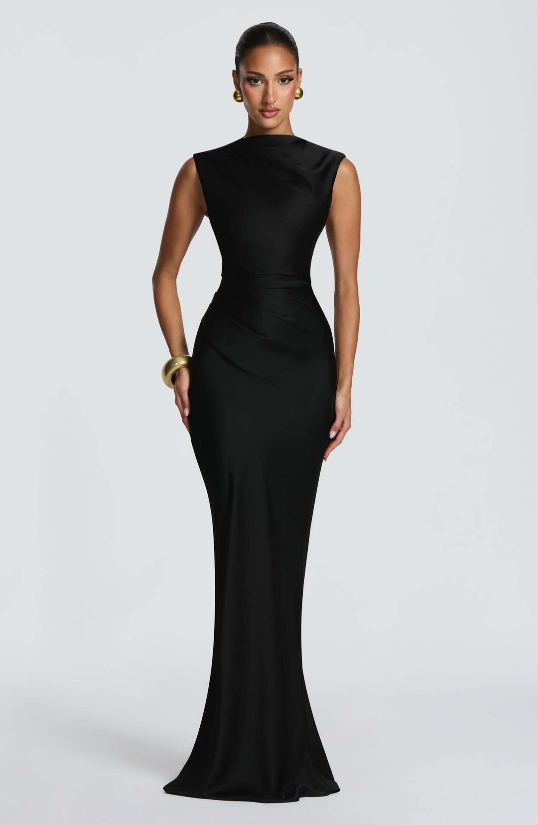 Satin maxi dress with a back tie for a cinched waist and open back – YAHALI