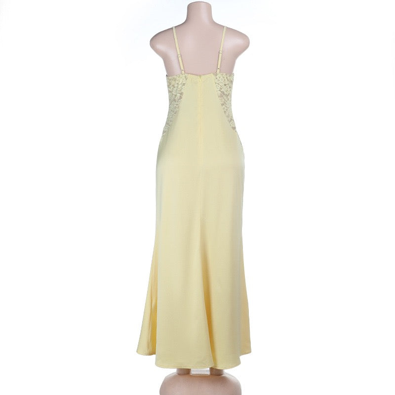 Satin maxi dress with a slit and lace - Mariana