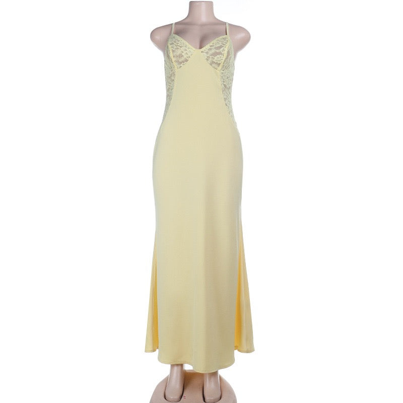 Satin maxi dress with a slit and lace - Mariana