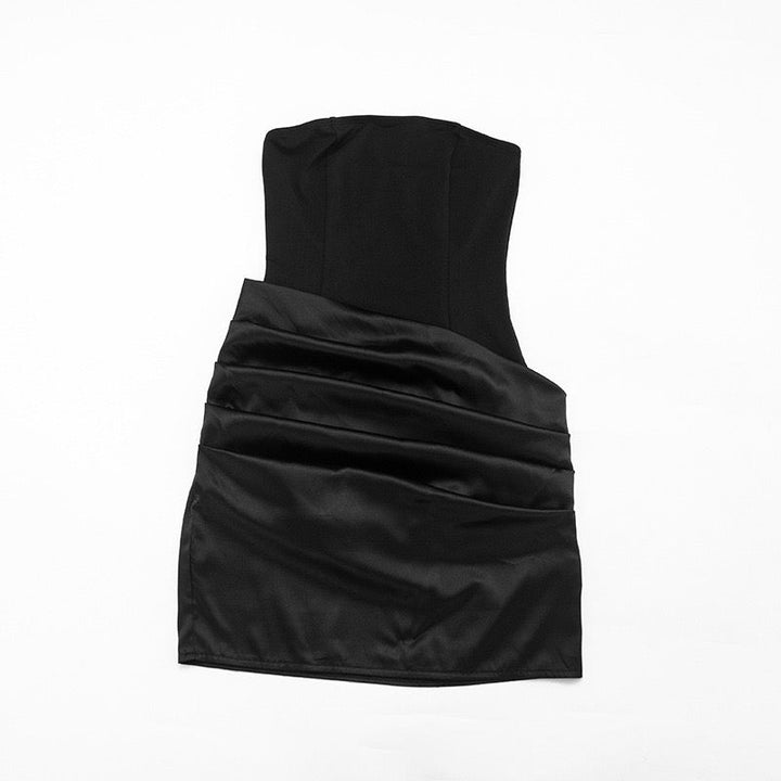 Strapless mini dress with a corset and satin pleat detailing – Sagi