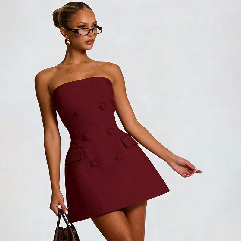 שמלת מיני סטרפלס מחויטת בעיצוב כפתורים - סיינט