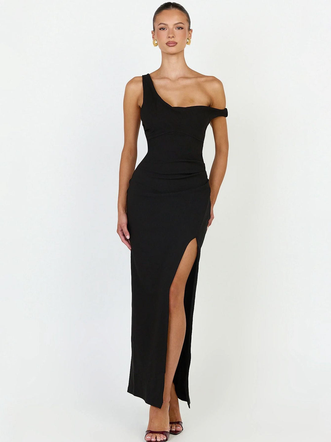 Marilyn - Off-the-shoulder maxi dress with a slit design