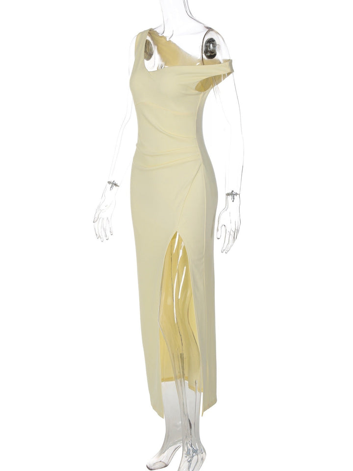 Marilyn - Off-the-shoulder maxi dress with a slit design