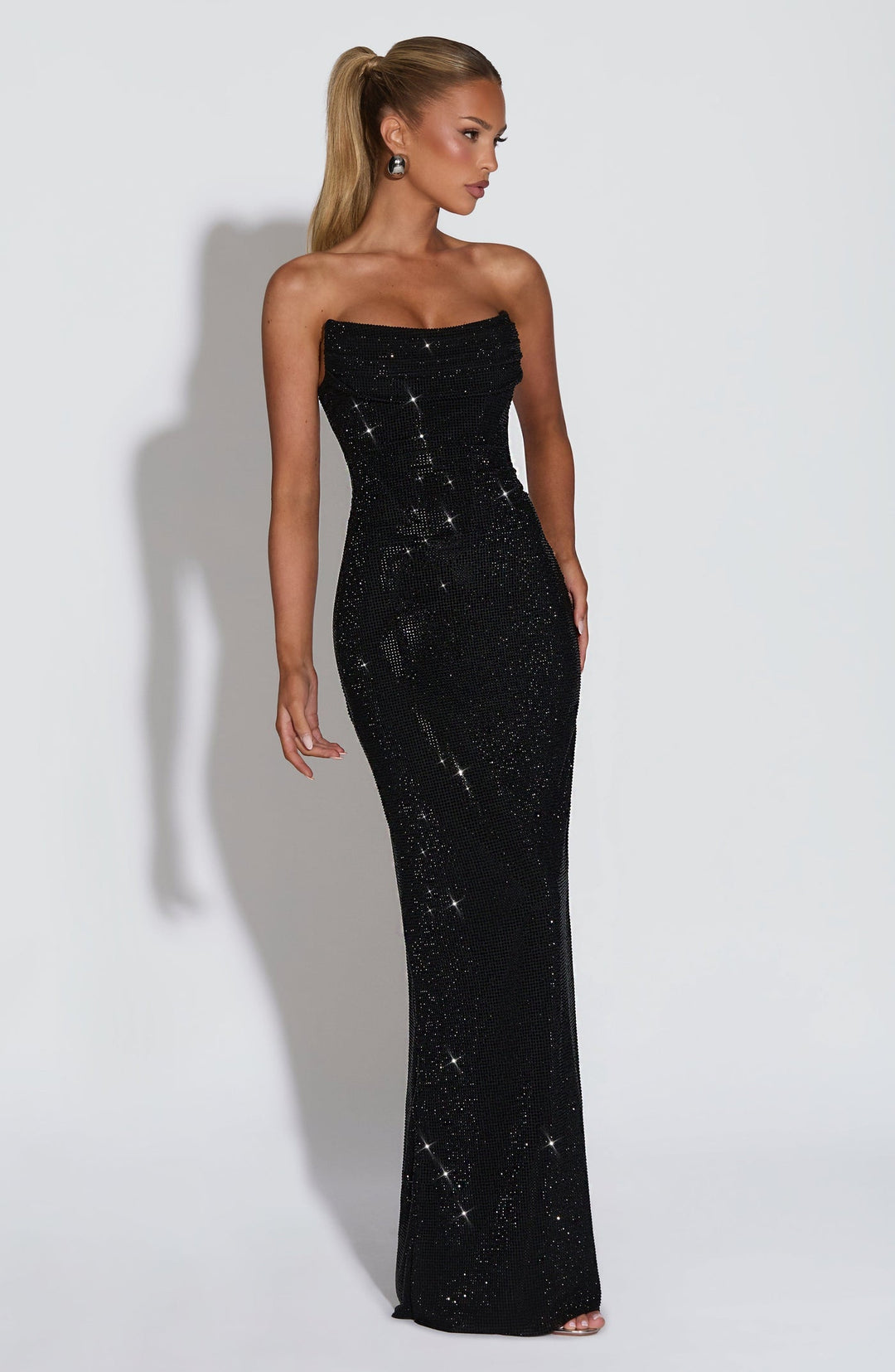 Strapless maxi evening dress with sparkling rhinestone embellishments – GLOW
