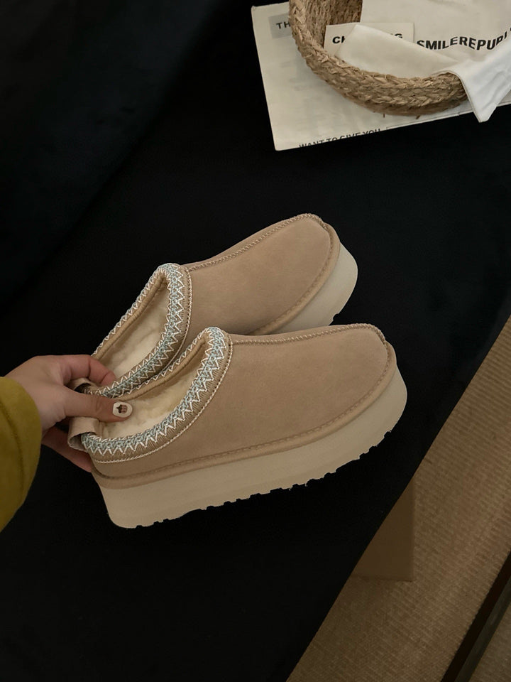High-Quality Furry Slippers in Various Colors
