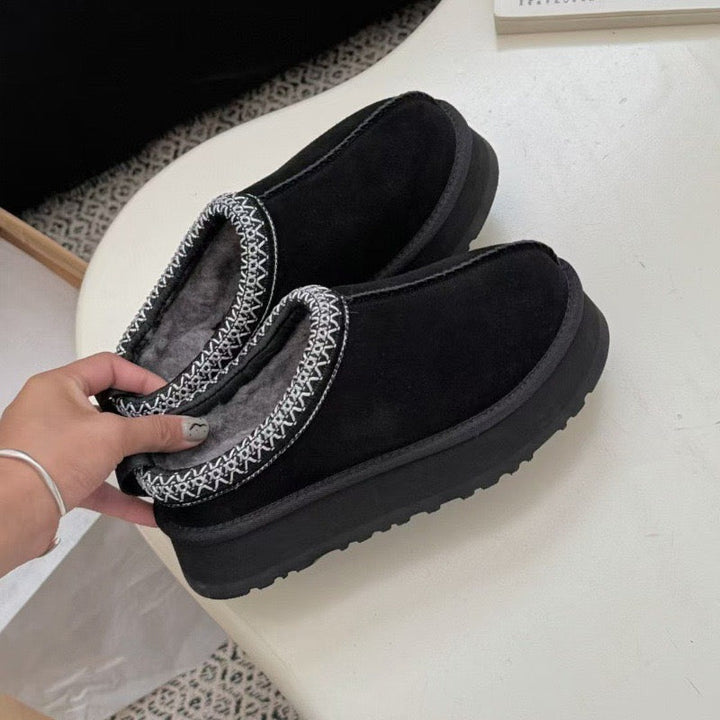 High-Quality Furry Slippers in Various Colors