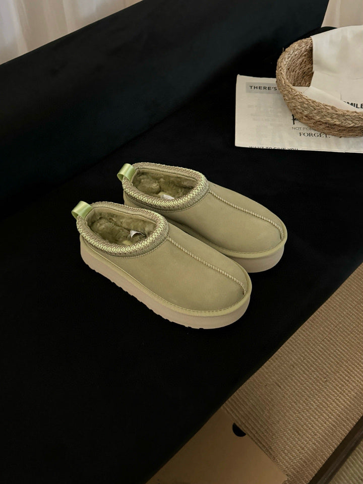 High-Quality Furry Slippers in Various Colors