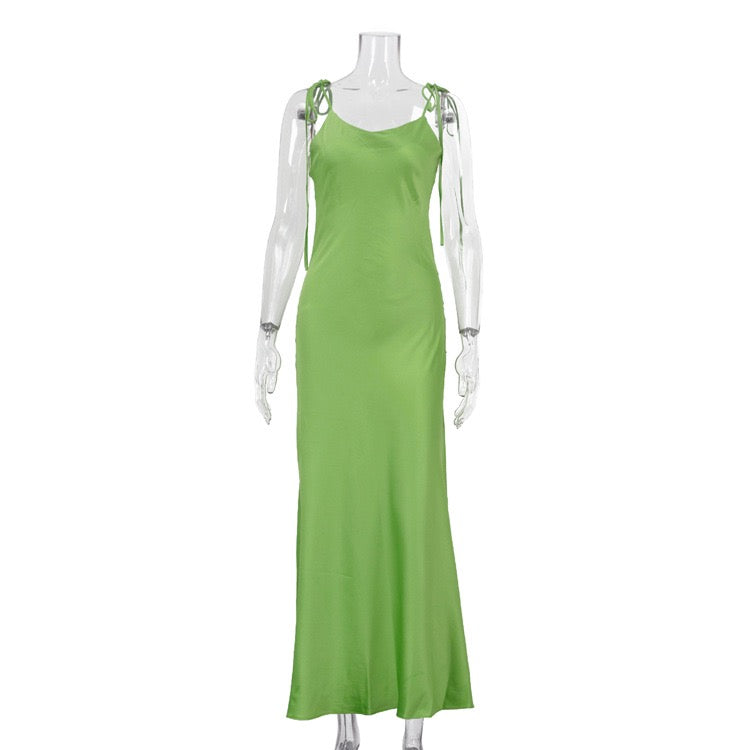 Satin maxi dress with tie straps – Lia