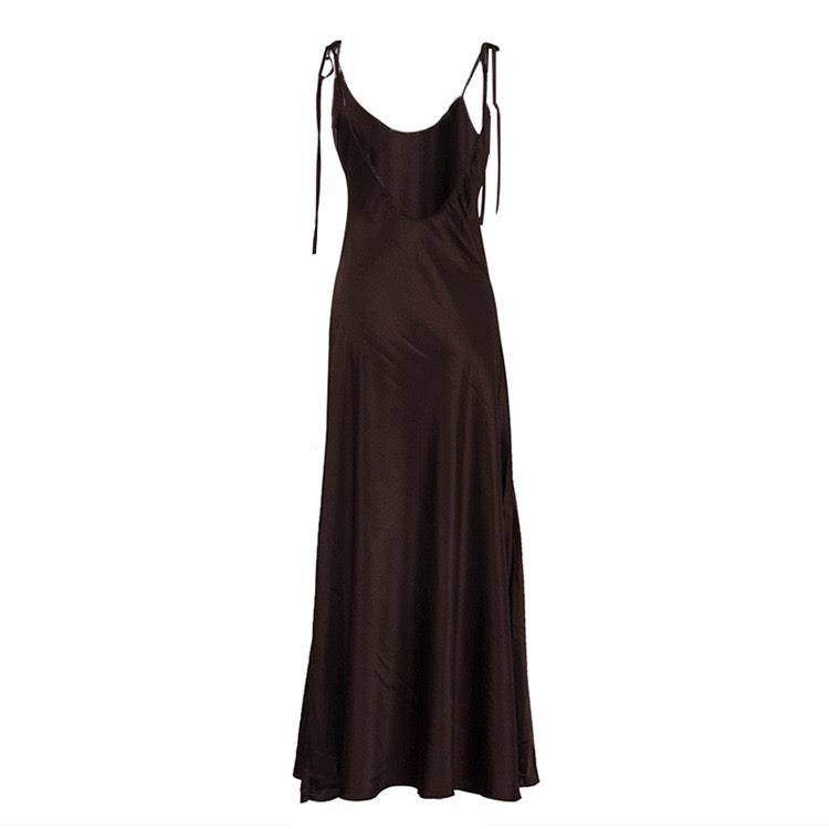 Satin maxi dress with tie straps – Lia