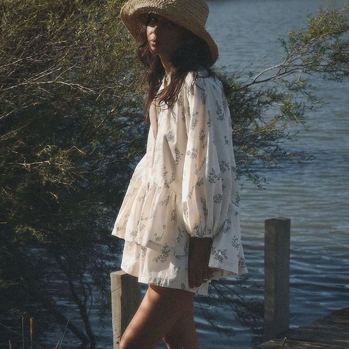 Luxurious French-style floral two-piece set with shorts and a button-down shirt – Nara