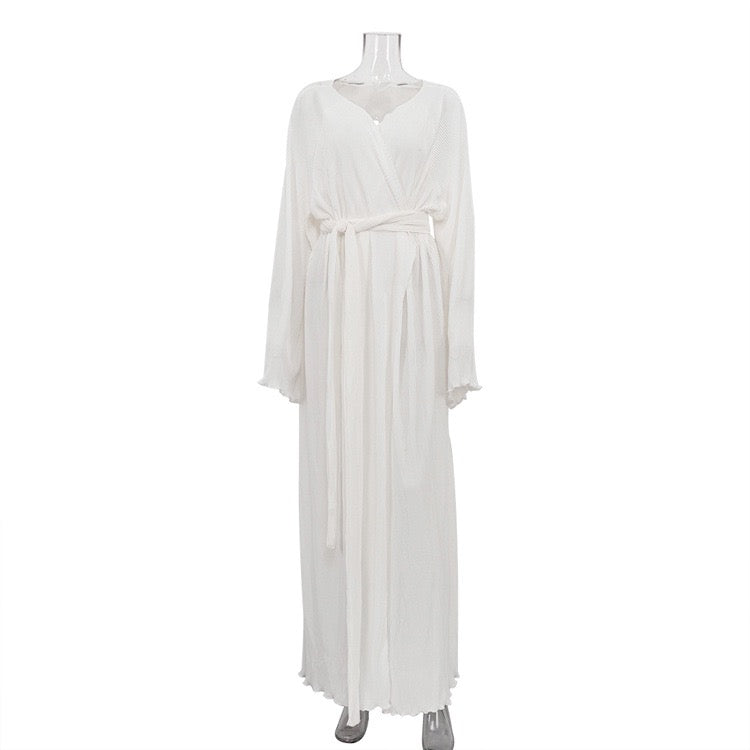 Maxi dress with a slit design in shiny crepe – Vonda