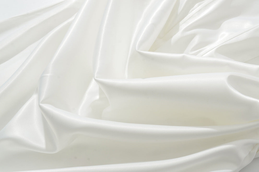 Maxi dress with satin pleats and corset tie at the back for waist fitting - Loiana