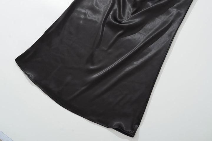 Maxi dress with satin pleats and corset tie at the back for waist fitting - Loiana
