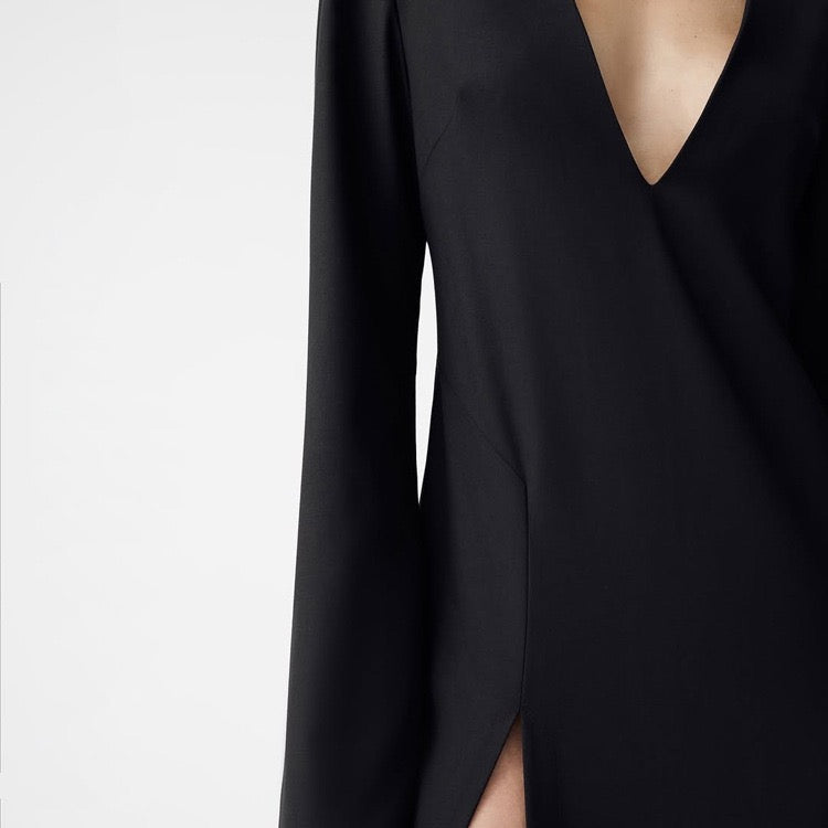 Fitted Maxi Dress with Deep V-Neck Slit Design - Amberled