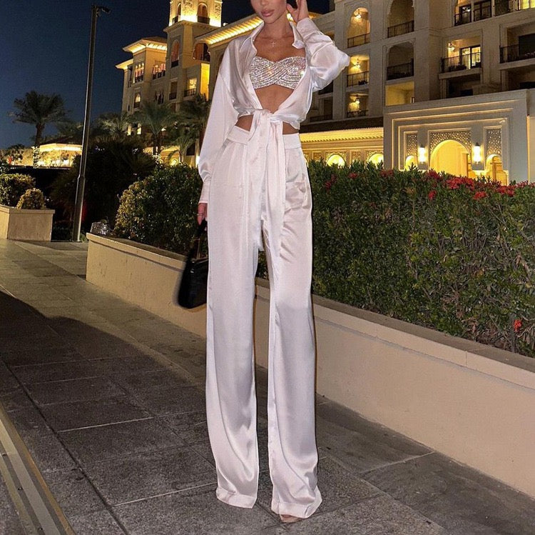 Two-piece satin suit with tie top and long pants – Ava
