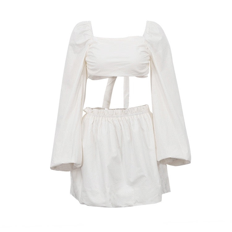 Two-piece set with mini skirt and back-tie top – Penelope