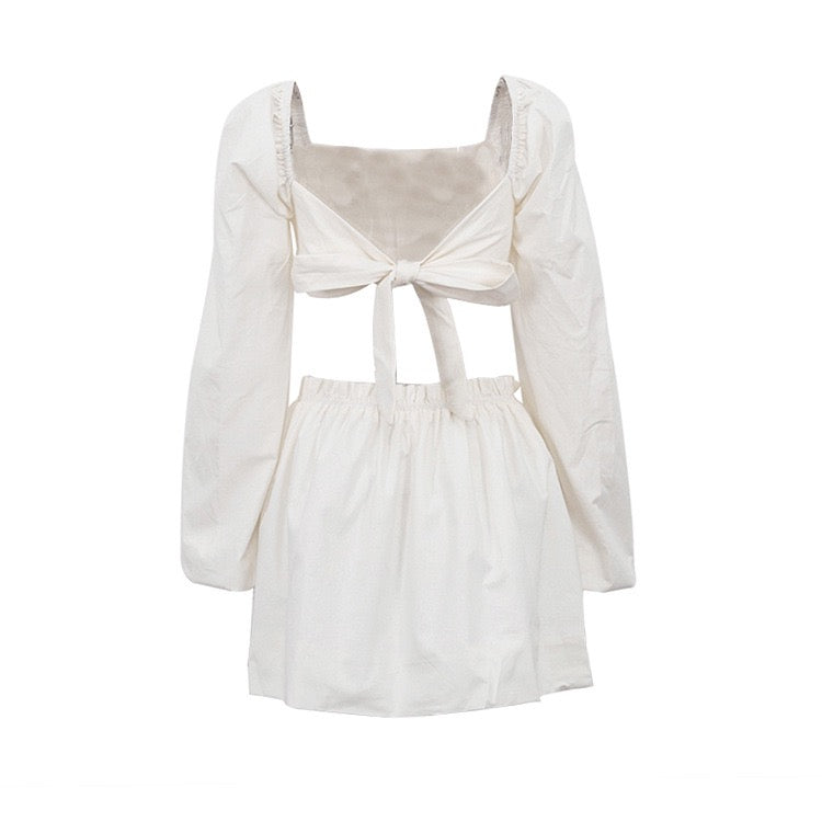 Two-piece set with mini skirt and back-tie top – Penelope