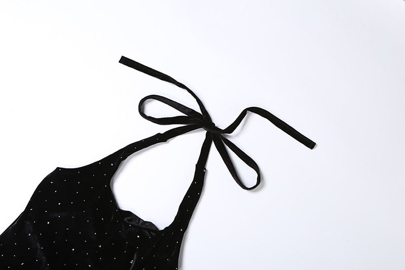 Velvet mini dress decorated with sequins - Nelly