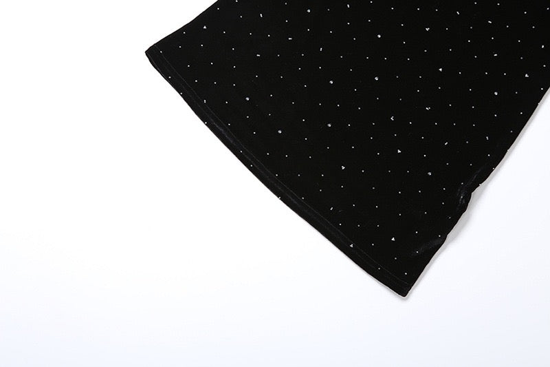 Velvet mini dress decorated with sequins - Nelly