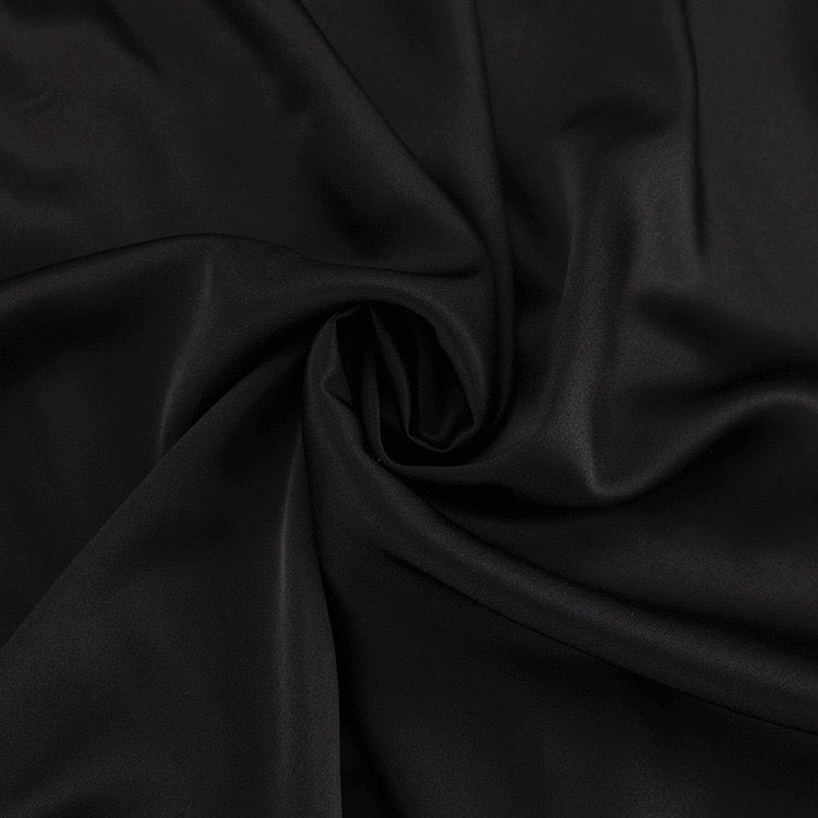 Satin Maxi Dress with Slit and Lace Decoration - Lennon