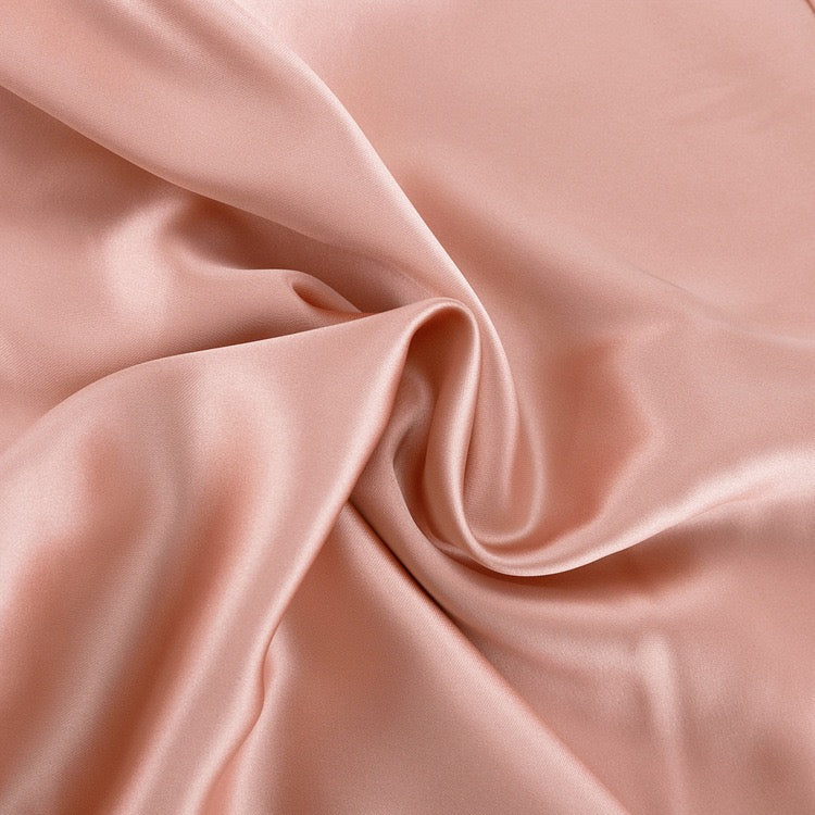 Satin maxi dress with ruched design – Dania