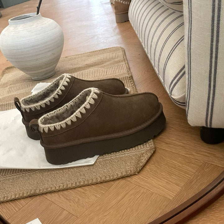 High-Quality Furry Slippers with Rustic Design