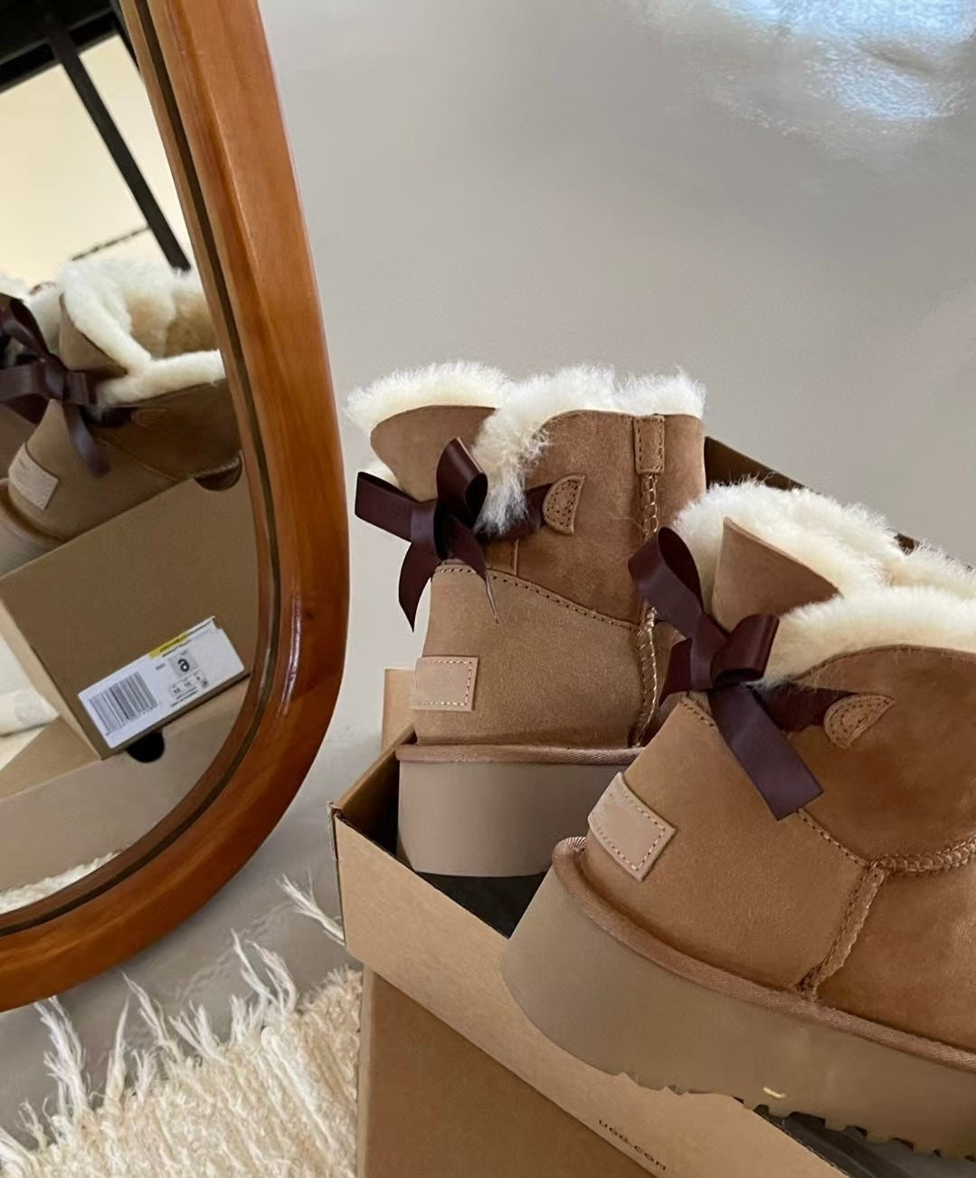 High-Quality Furry Design Boots with Bow Decoration