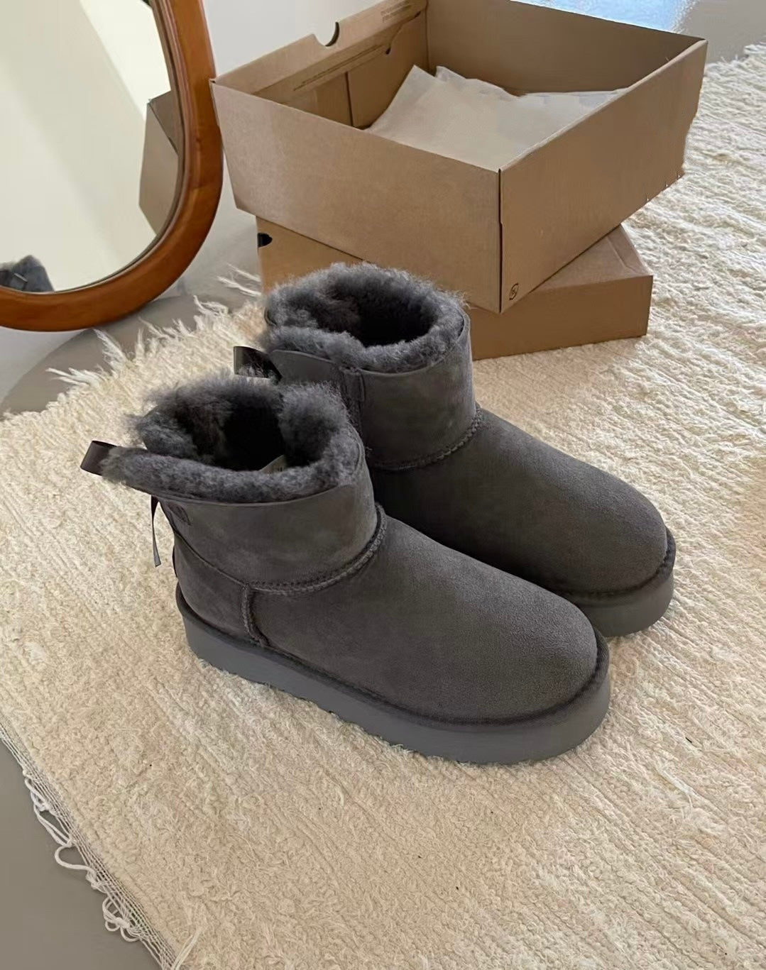 High-Quality Furry Design Boots with Bow Decoration