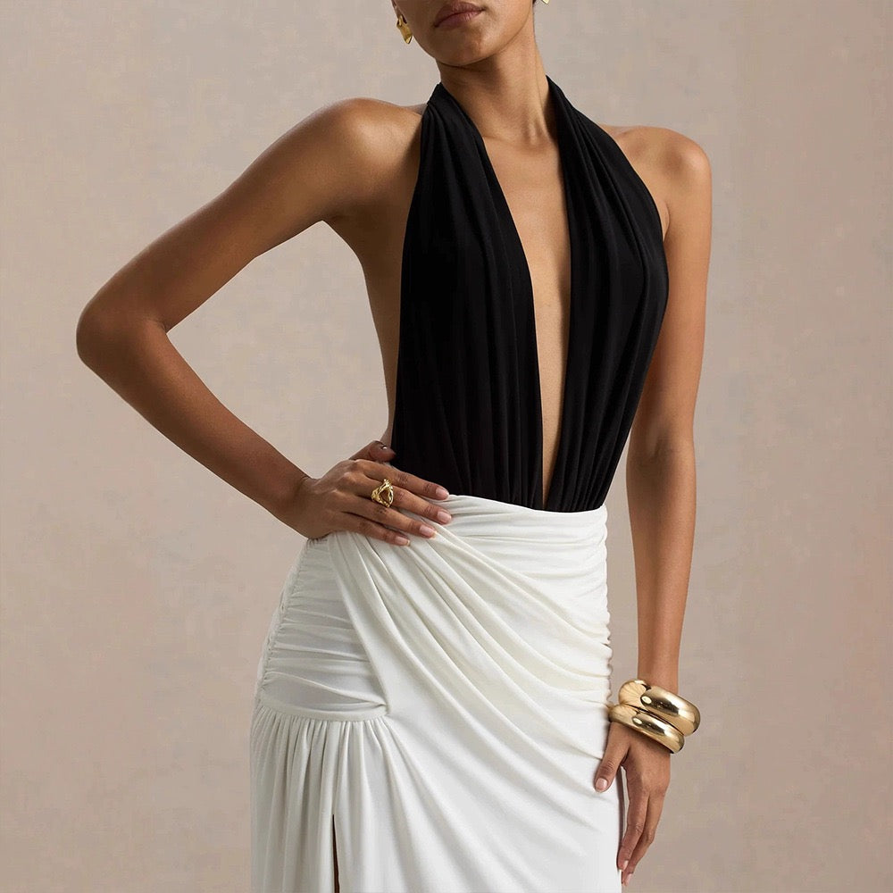 Maxi dress with collar, open back, ruching, and slit design - Tiran