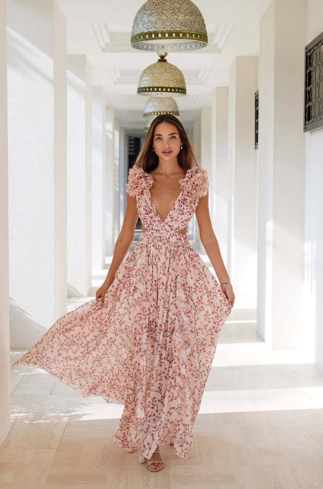 Boho-chic floral ruffle maxi dress with a slit and belt – Hali