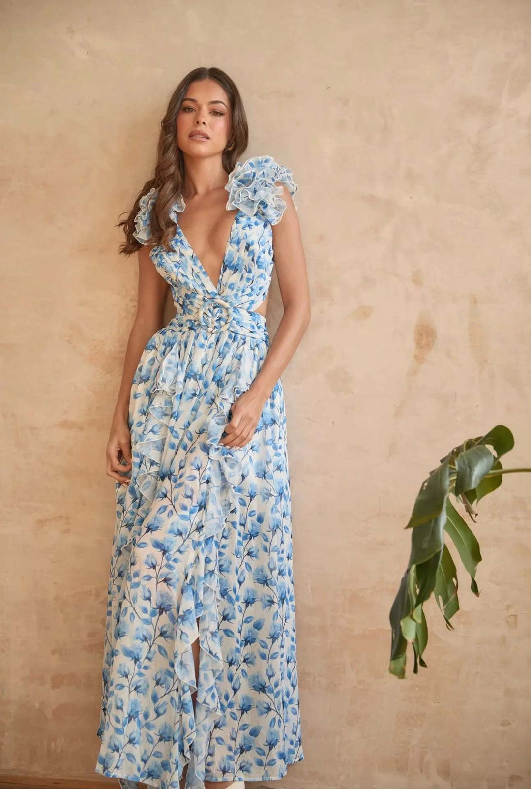 Boho-chic floral ruffle maxi dress with a slit and belt – Hali