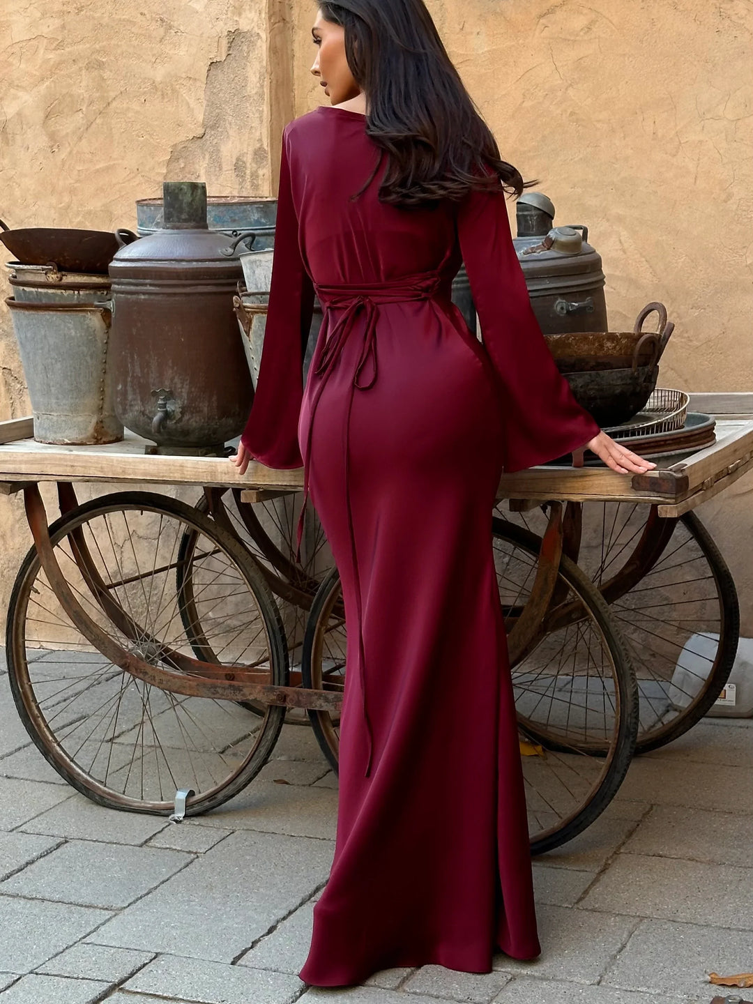 Satin maxi dress with back tie for waist fitting - Odel