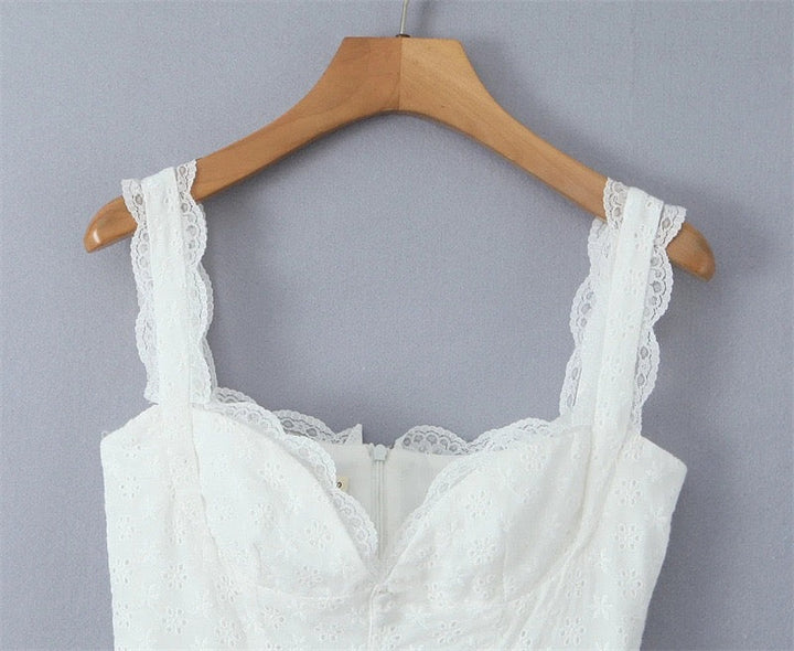 A-line country-style mini dress with floral embroidery – Amy