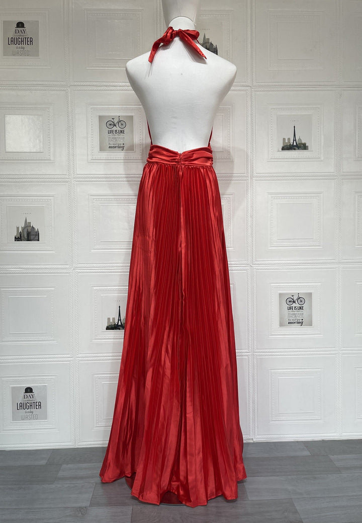 Maxi satin dress with pleats and tie at the nape, open back - Laila
