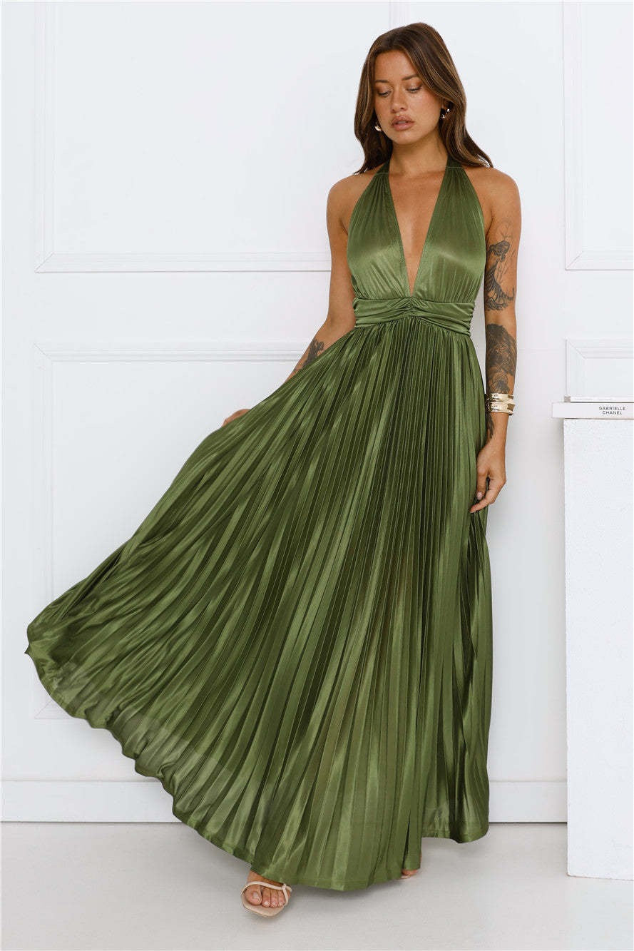 Maxi satin dress with pleats and tie at the nape, open back - Laila