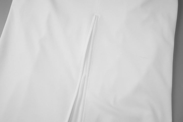 Elegant maxi dress with neck ties and an open back – LAMORIN