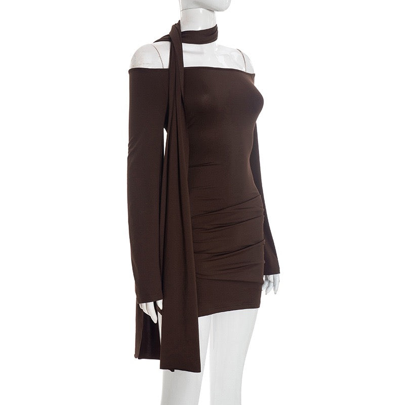 Mini off-shoulder dress with scarf decoration - Or