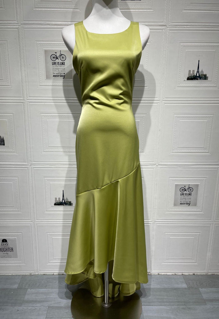 Satin maxi dress with back ties and an open back – Tohar