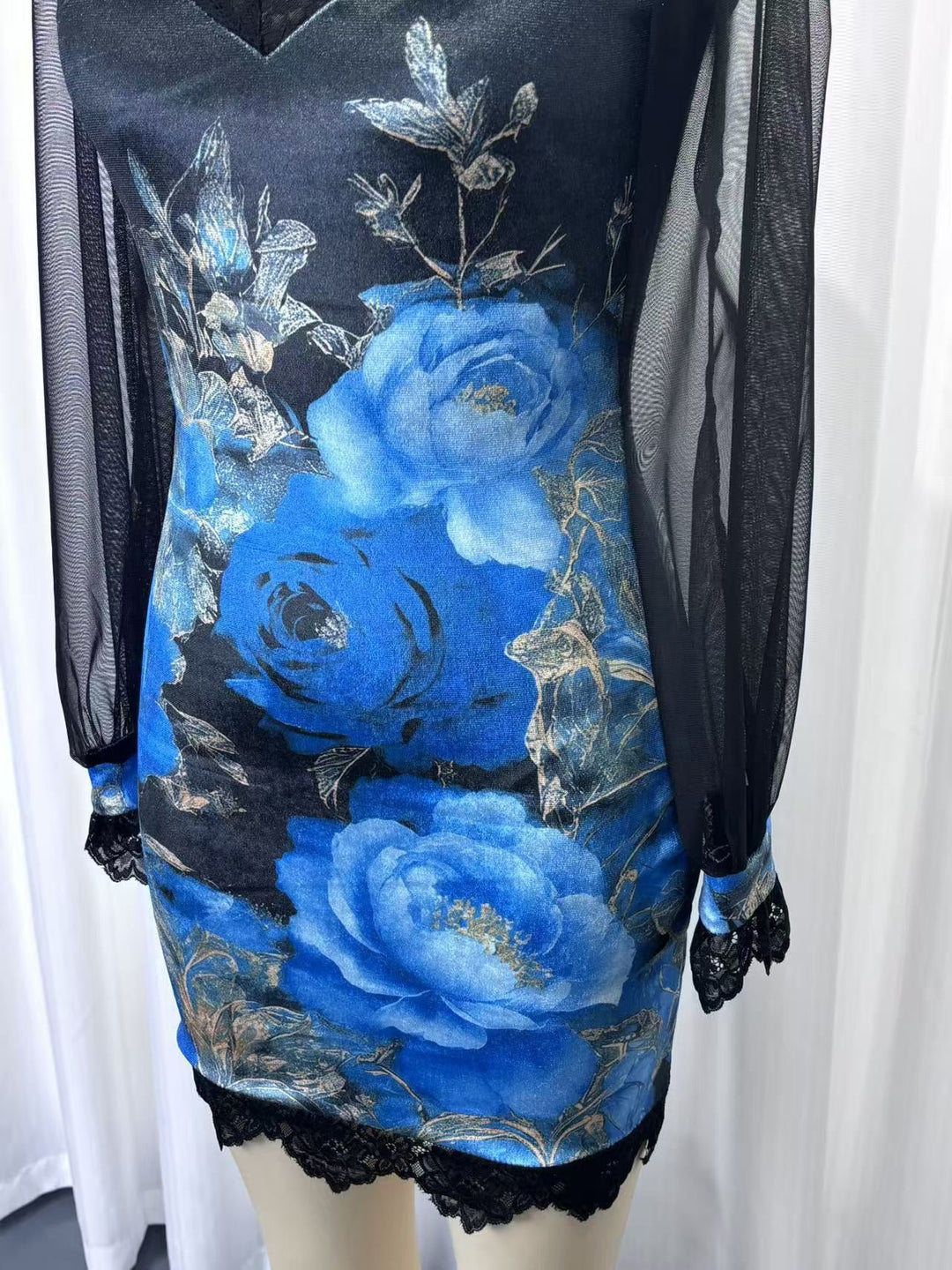 Velvet mini dress with floral and lace design, chiffon sleeves - Amari