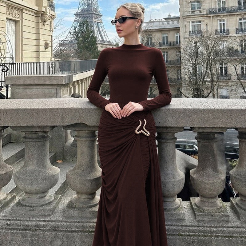 Maxi dress with pleats and buckle design - Barel